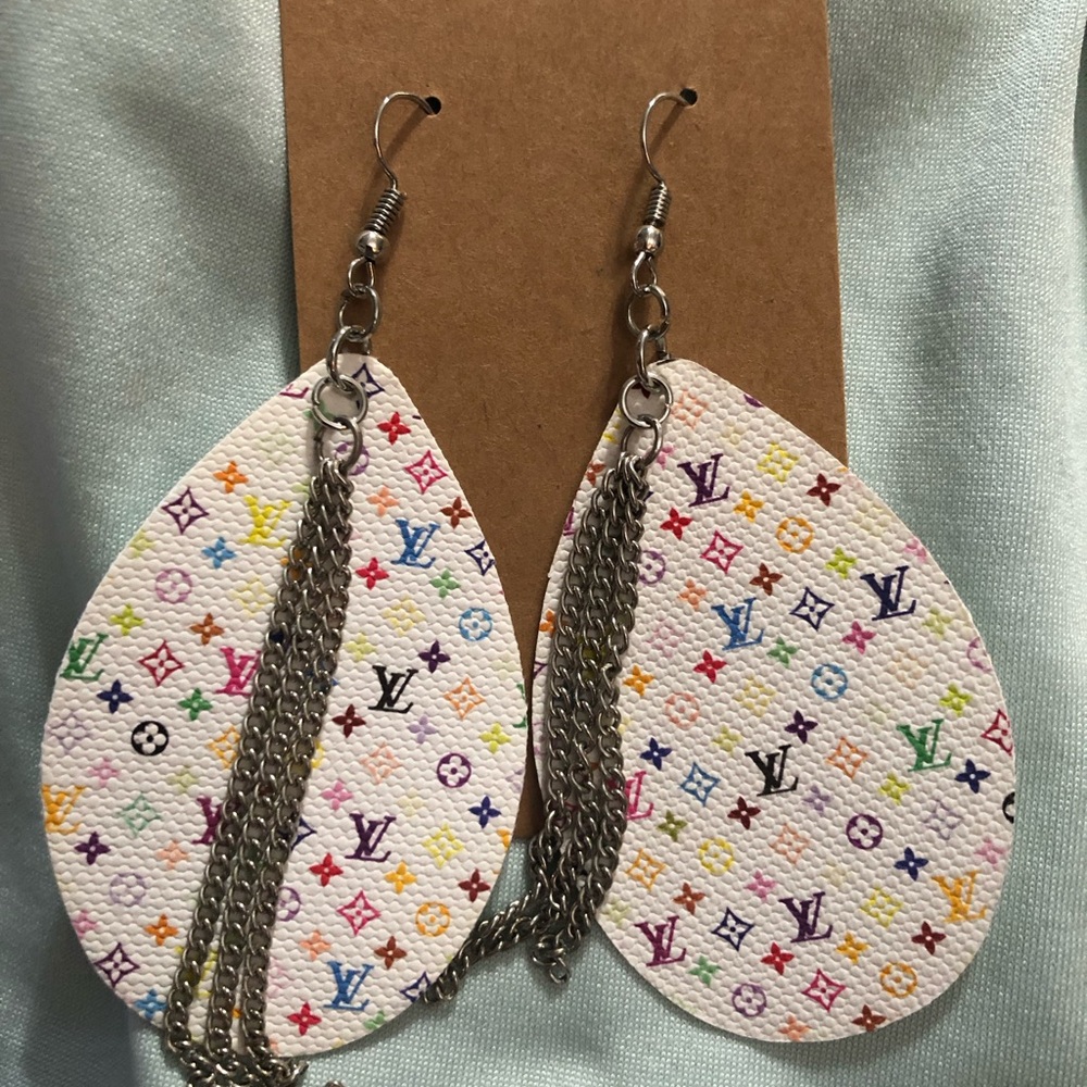 White Multicolor Teardrop Earrings with Silver Chain Accent
